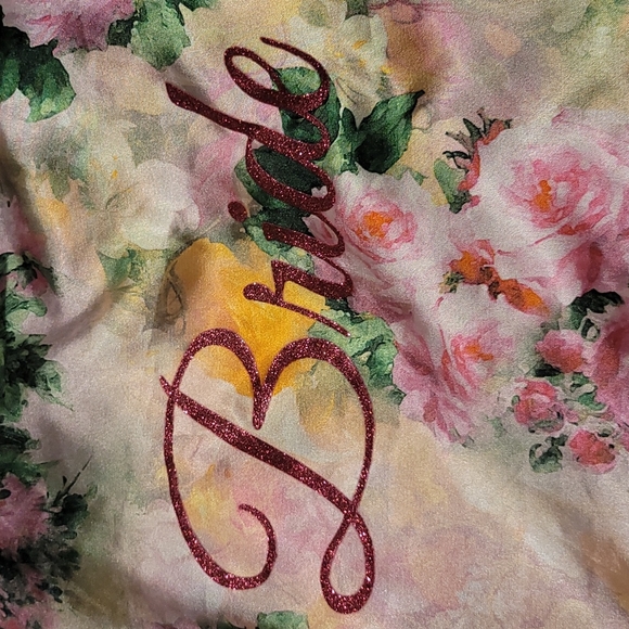 Bride Floral Robe - Picture 3 of 9